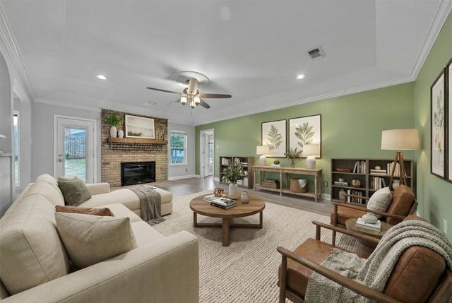 1205 Clover Hill Road, Mansfield, TX 76063