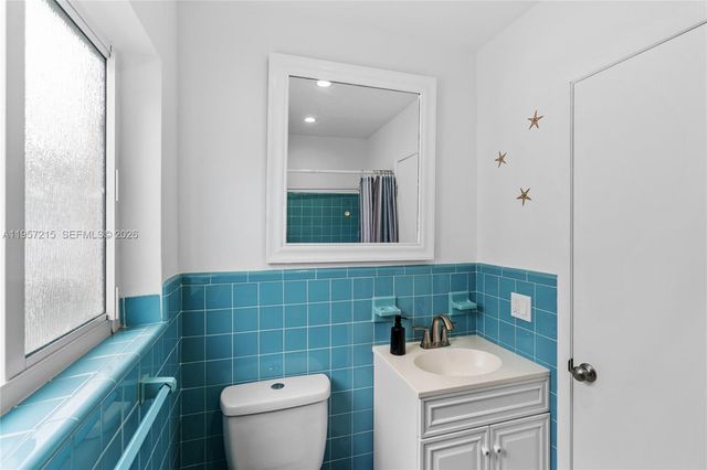 4228 N Ocean Dr 11, Lauderdale By The Sea, FL 33308