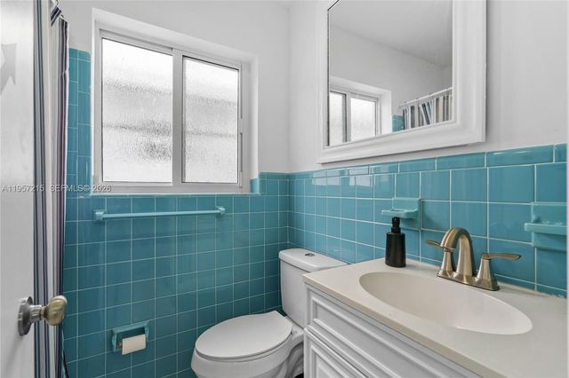 4228 N Ocean Dr 11, Lauderdale By The Sea, FL 33308