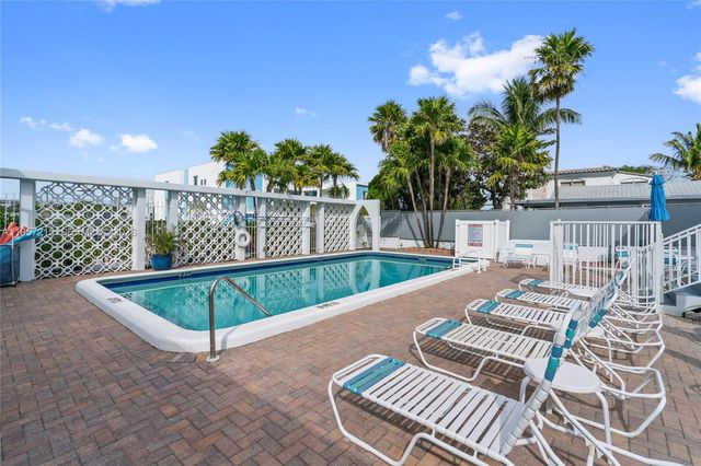 4228 N Ocean Dr 11, Lauderdale By The Sea, FL 33308