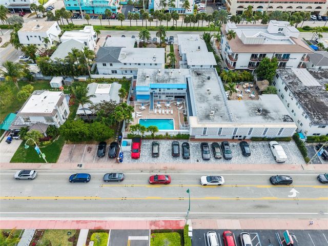 4228 N Ocean Dr 11, Lauderdale By The Sea, FL 33308