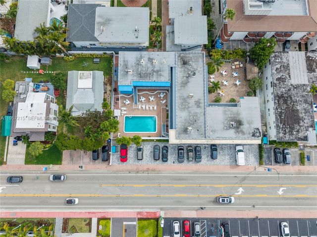 4228 N Ocean Dr 11, Lauderdale By The Sea, FL 33308