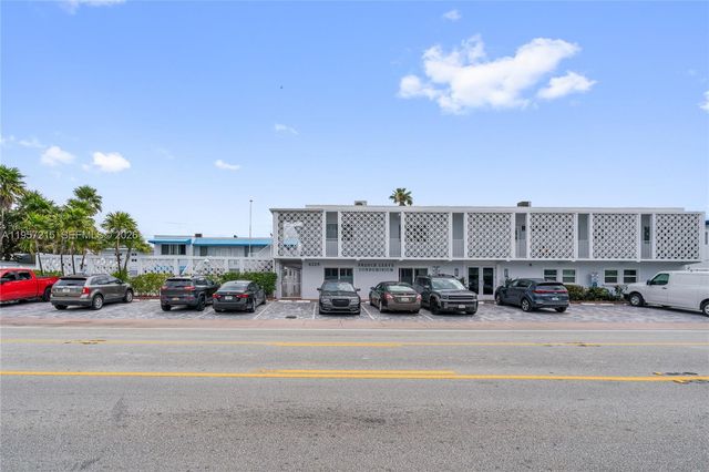 4228 N Ocean Dr 11, Lauderdale By The Sea, FL 33308