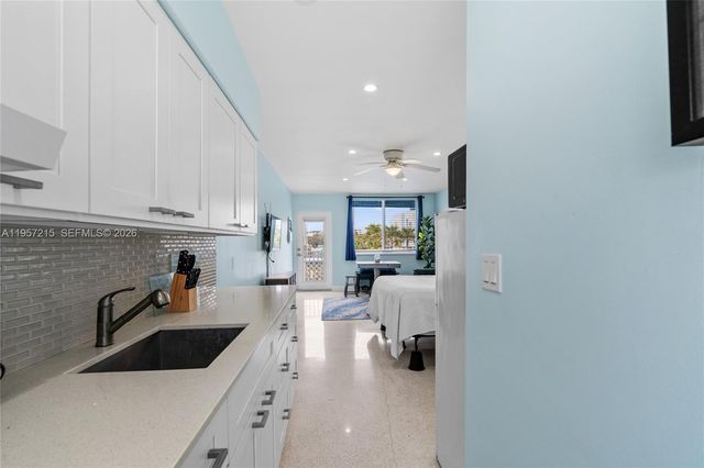 4228 N Ocean Dr 11, Lauderdale By The Sea, FL 33308