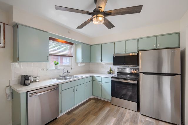406 FRANKLIN Avenue 2D, River Forest, IL 60305