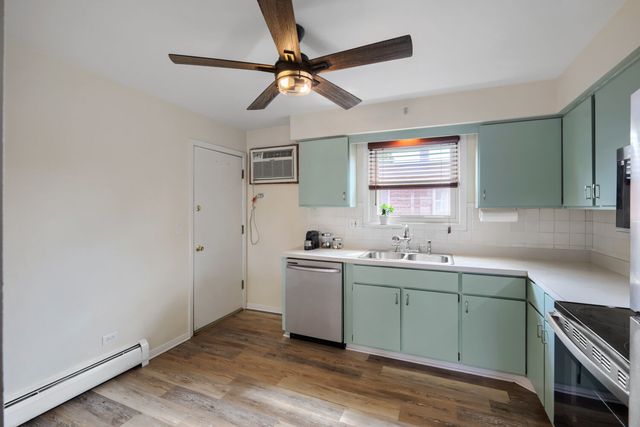 406 FRANKLIN Avenue 2D, River Forest, IL 60305