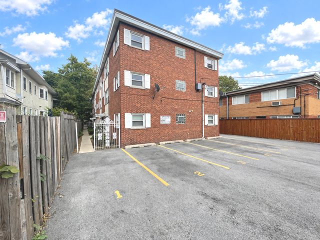 406 FRANKLIN Avenue 2D, River Forest, IL 60305
