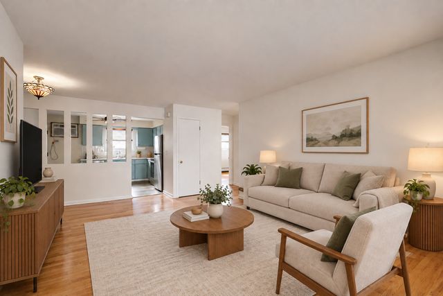 406 FRANKLIN Avenue 2D, River Forest, IL 60305