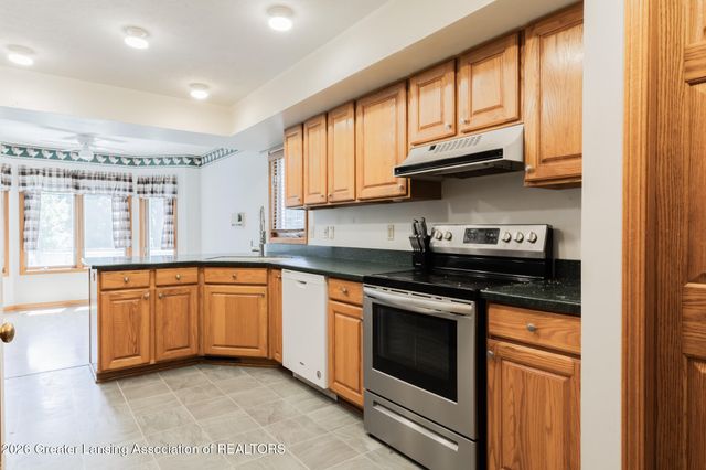 3384 Camino Del Sol Drive, Williamston, MI 48895