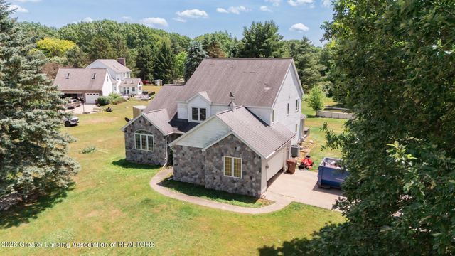 3384 Camino Del Sol Drive, Williamston, MI 48895
