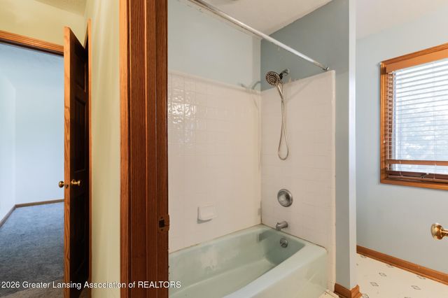 3384 Camino Del Sol Drive, Williamston, MI 48895