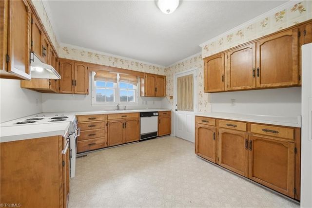 7813 Whipple Trail, Greensboro, NC 27455