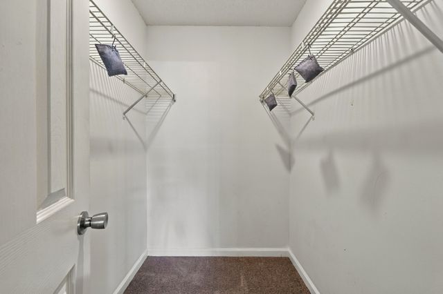 941 Applegrove Cir, Clarksville, TN 37040