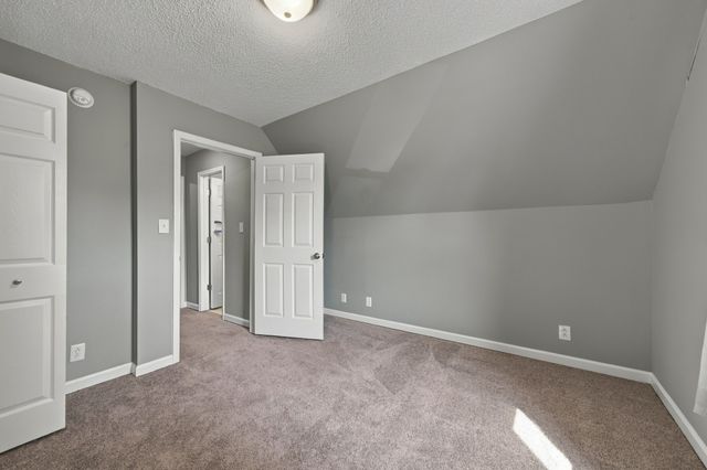 941 Applegrove Cir, Clarksville, TN 37040