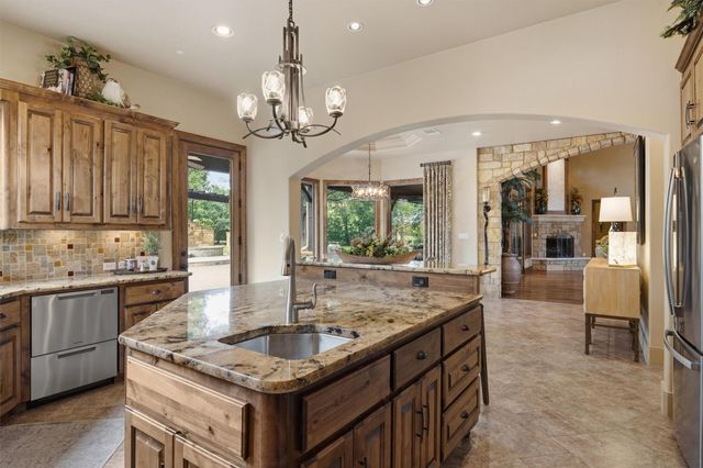105 Pitchstone CV, Georgetown, TX 78628