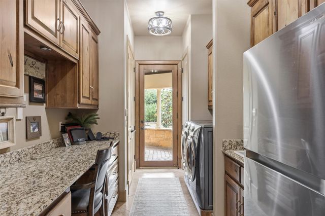 105 Pitchstone CV, Georgetown, TX 78628
