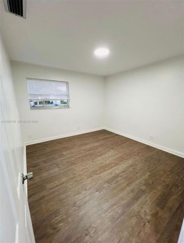 5820 NW 23rd St 5820, Lauderhill, FL 33313