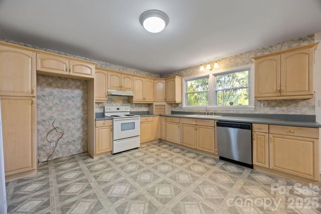 1311 Jenkins Road, Gaston, NC 28052