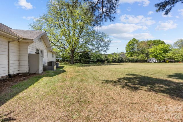 1311 Jenkins Road, Gaston, NC 28052