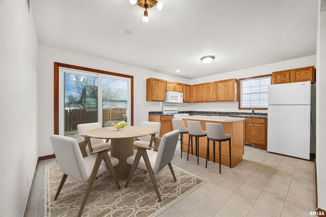 11326 N NORTHTRAIL Drive, Dunlap, IL 61525