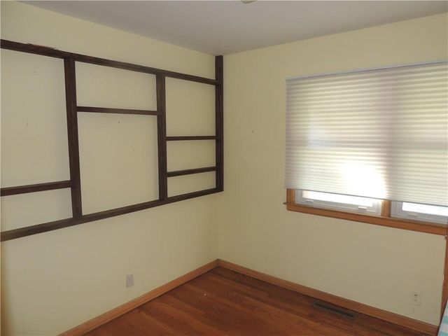 3517 S Pleasant Street, Independence, MO 64055