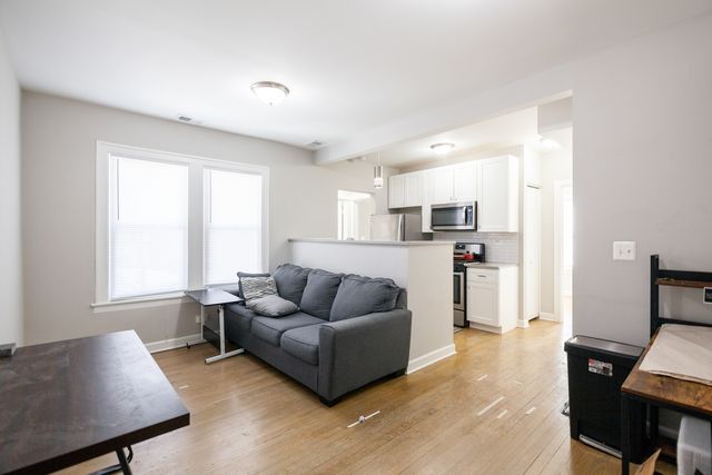 3650 W Eddy Street 2, Chicago, IL 60618