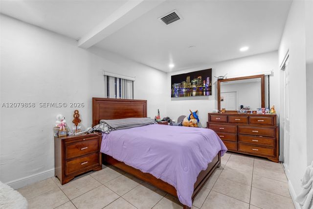 9741 Bahama Dr, Cutler Bay, FL 33189