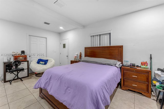 9741 Bahama Dr, Cutler Bay, FL 33189