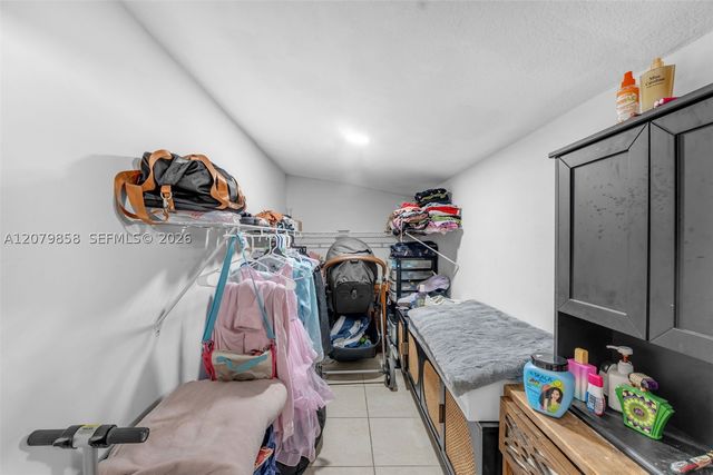 9741 Bahama Dr, Cutler Bay, FL 33189