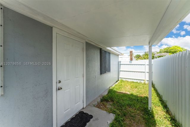 9741 Bahama Dr, Cutler Bay, FL 33189