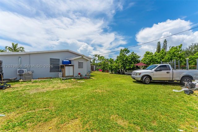 9741 Bahama Dr, Cutler Bay, FL 33189