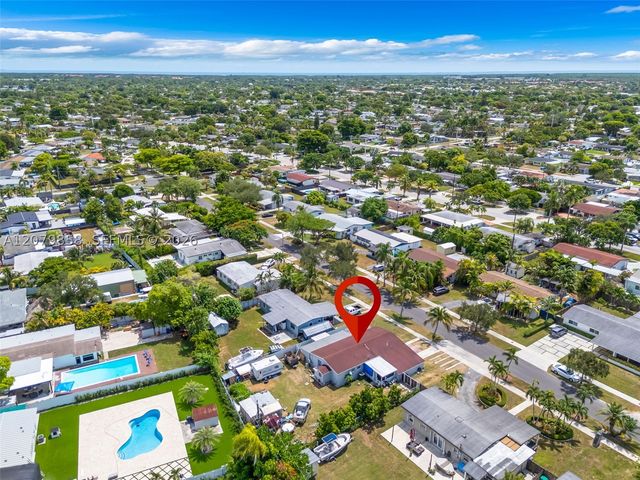 9741 Bahama Dr, Cutler Bay, FL 33189