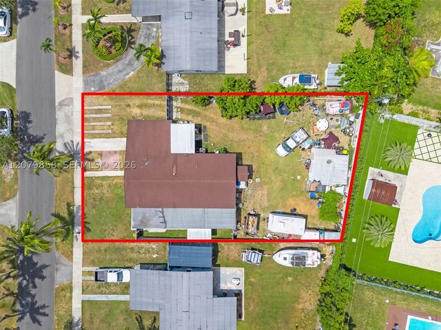 9741 Bahama Dr, Cutler Bay, FL 33189