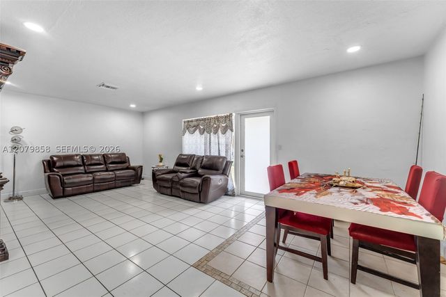 9741 Bahama Dr, Cutler Bay, FL 33189