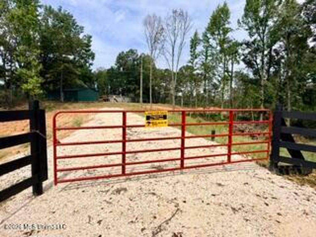 30 Mississippi 310, Como, MS 38619 — photo 5