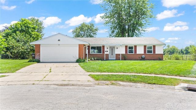 660 Cranwood Circle, New Lebanon, OH 45345