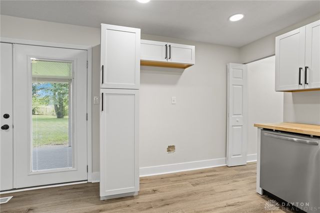 660 Cranwood Circle, New Lebanon, OH 45345