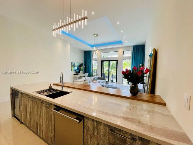 1951 SW 28th Ave, Fort Lauderdale, FL 33312