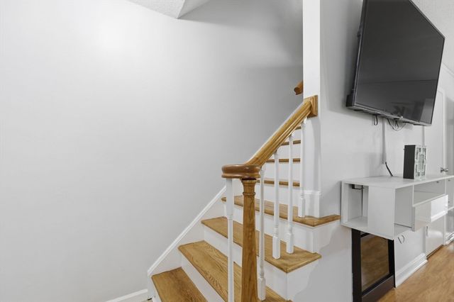 41 Jamestown Dr 41, Springfield, MA 01108
