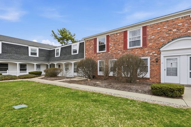41 Jamestown Dr 41, Springfield, MA 01108