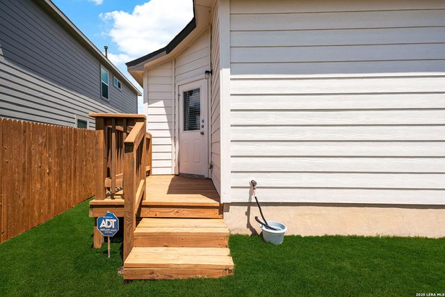 1138 Barn Swallow Way, San Antonio, TX 78253