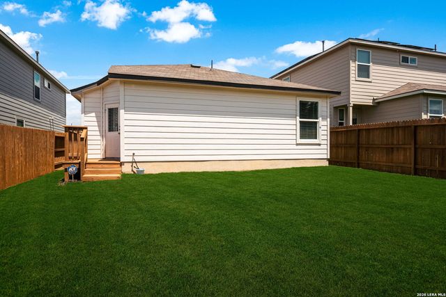 1138 Barn Swallow Way, San Antonio, TX 78253