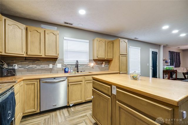 1358 Shannon Lane, Xenia, OH 45385