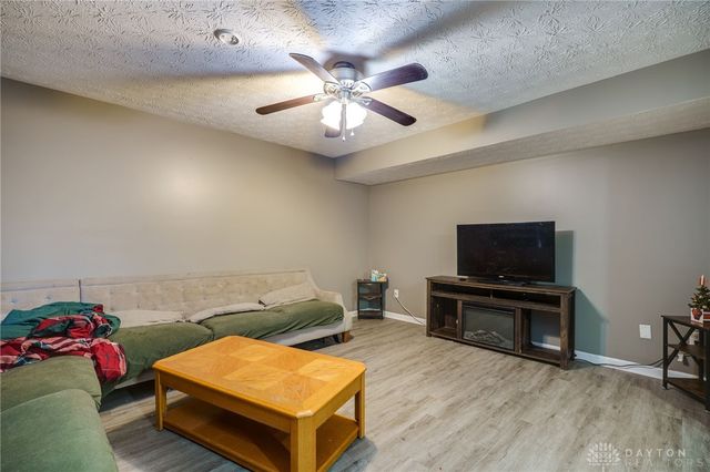 1358 Shannon Lane, Xenia, OH 45385