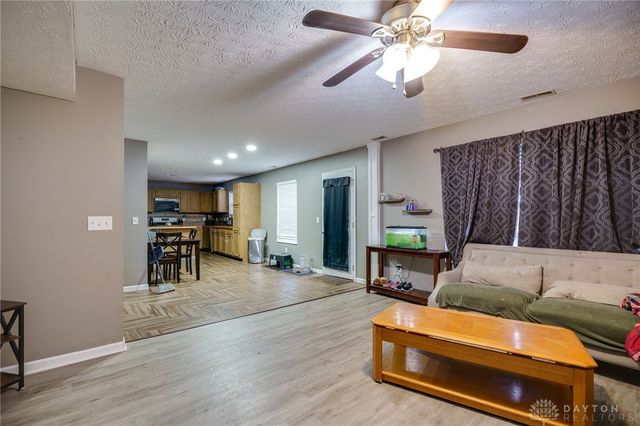 1358 Shannon Lane, Xenia, OH 45385