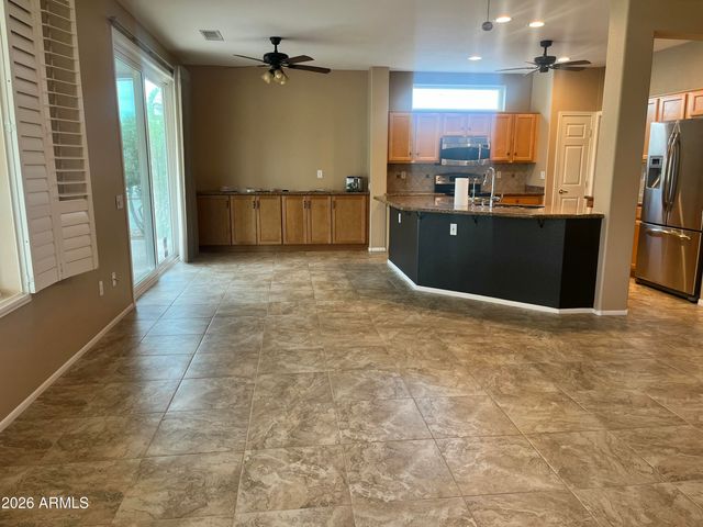 15186 W LAS BRIZAS Lane, Sun City West, AZ 85375