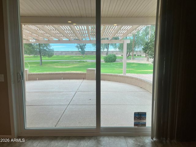 15186 W LAS BRIZAS Lane, Sun City West, AZ 85375