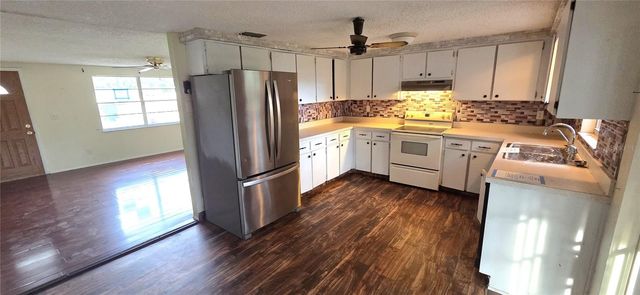 5624 MCCOY COURT, Zephyrhills, FL 33542