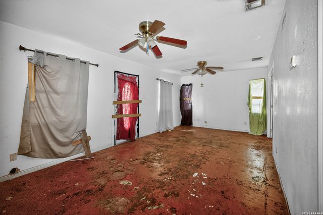 626 Rayburn, San Antonio, TX 78221