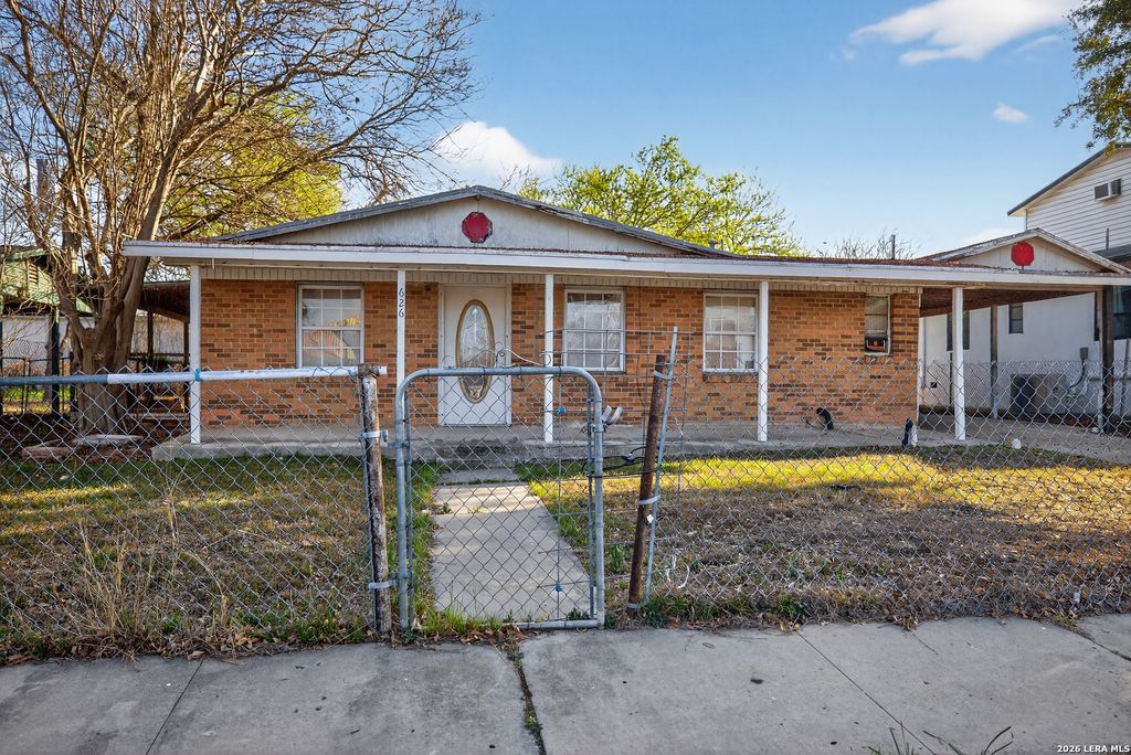 626 Rayburn, San Antonio, TX 78221